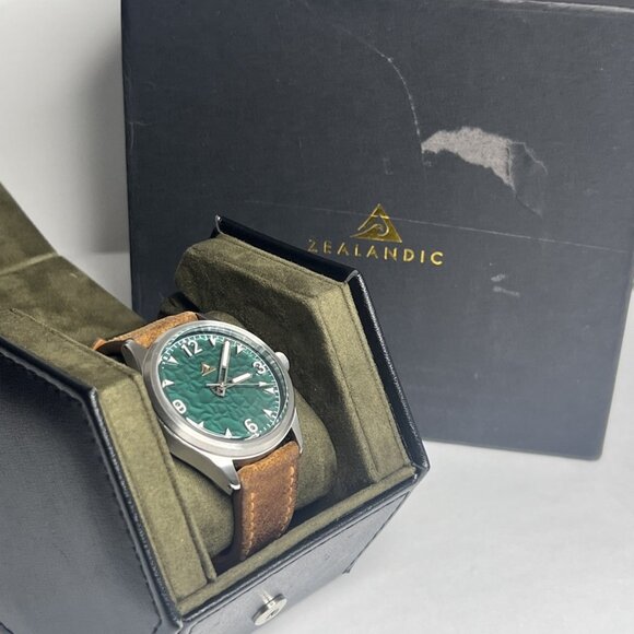 Zealandic Iceborne Watch 01-085 Automatic WR 20ATM Pounamu Green Dial - Picture 12 of 12
